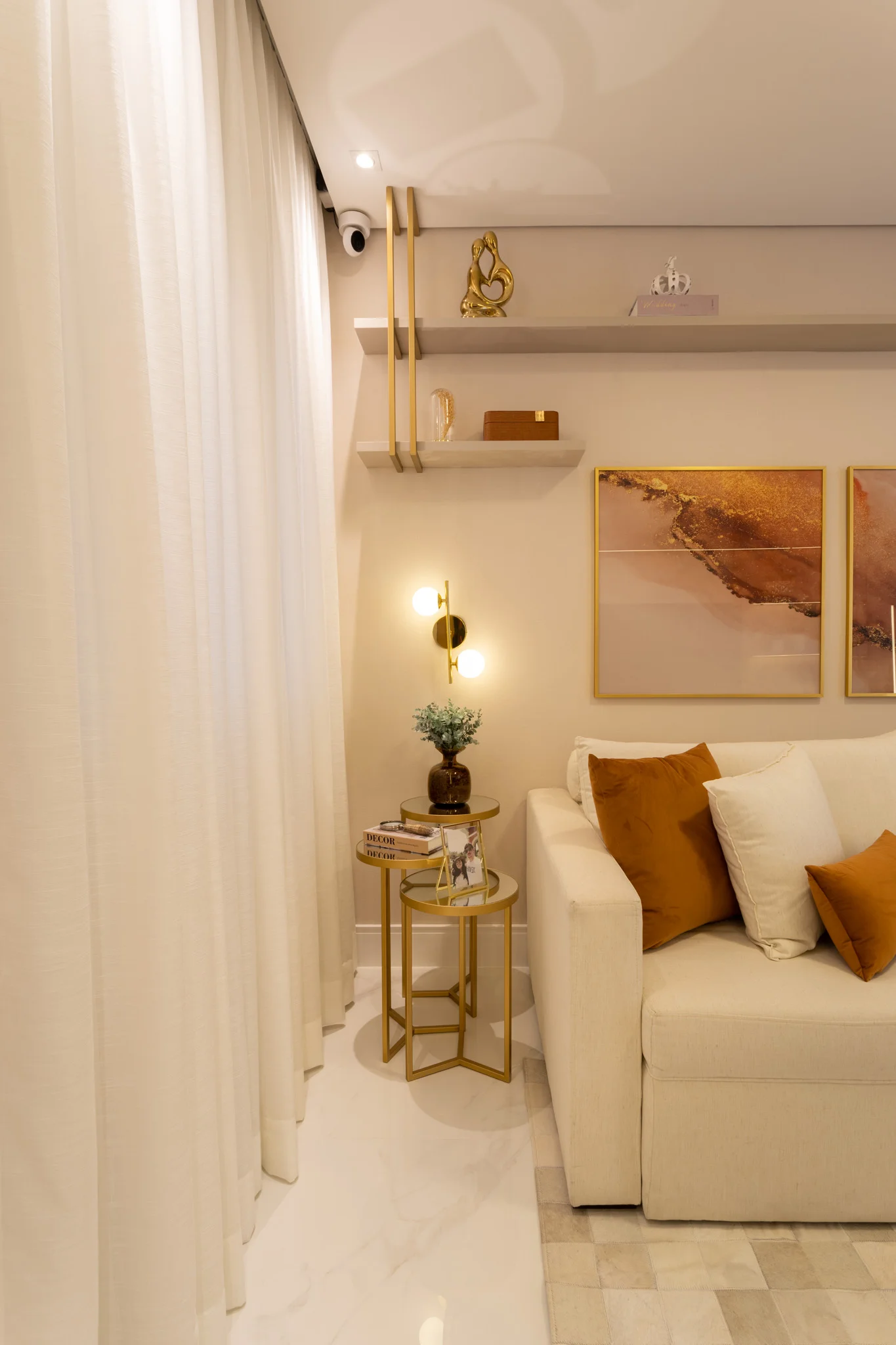 Alline Iesenco Design de Interiores