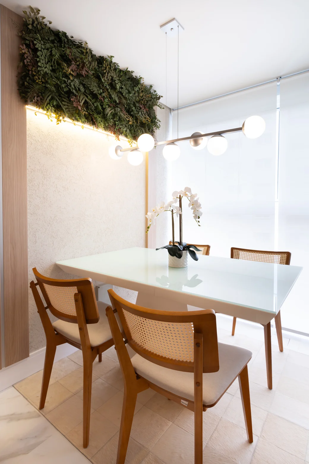 Alline Iesenco Design de Interiores