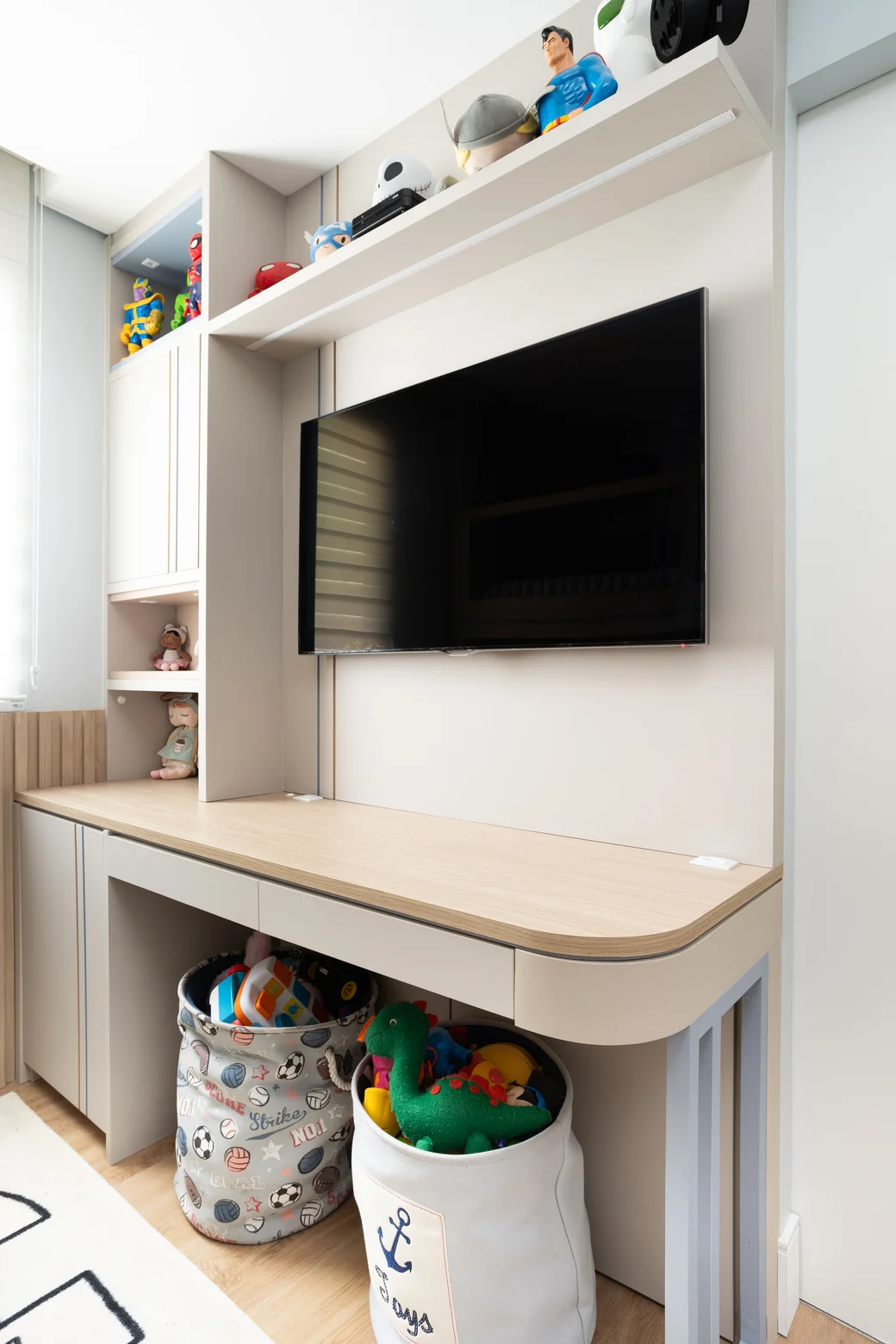 Alline Iesenco Design de Interiores